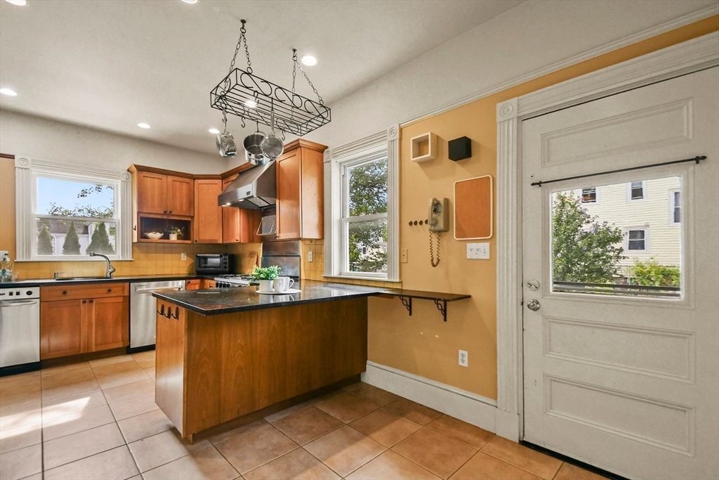 Interior, Kitchen, Recessed Lighting
