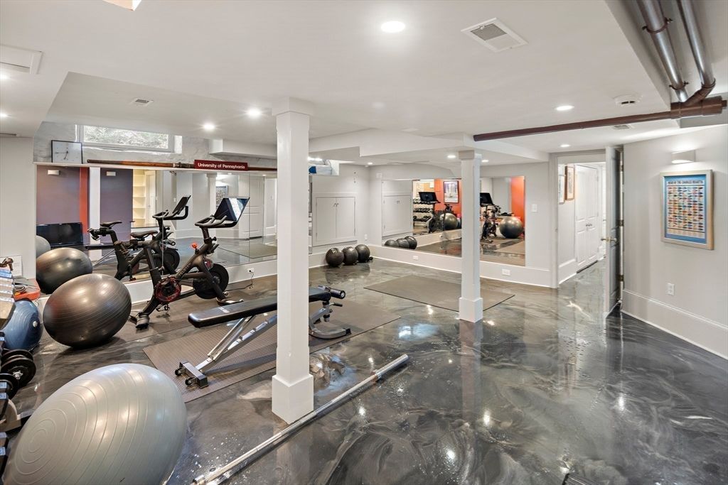 Fitness Equipment, Interior, Recessed Lighting