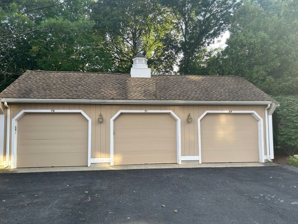 Detached Garage, Exterior
