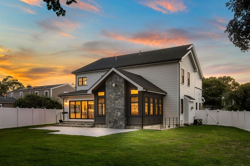 Backyard, Exterior, Facade, Farmhouse