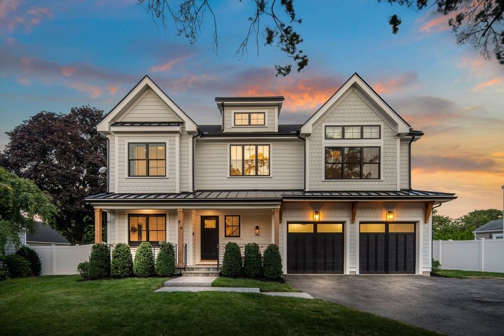 Attached, Exterior, Facade, Farmhouse