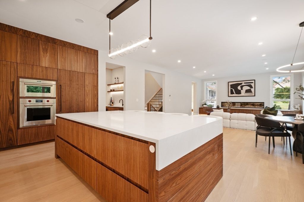 Dining room, Interior, Kitchen, Living room, Pendant Lights, Recessed Lighting, Wood Texture Flooring