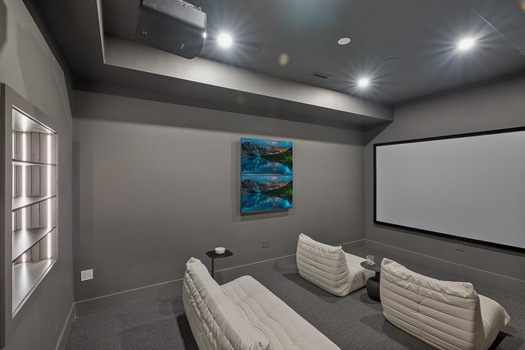 Interior, Projection Screen, Recessed Lighting, Theatre Room