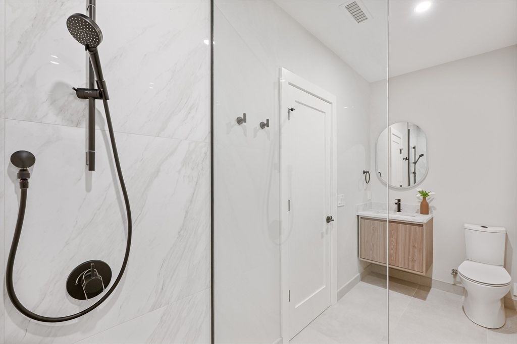 Bathroom, Interior, Marble Walls, Recessed Lighting