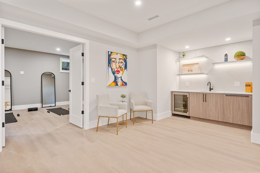 Interior, Recessed Lighting, Wood Texture Flooring