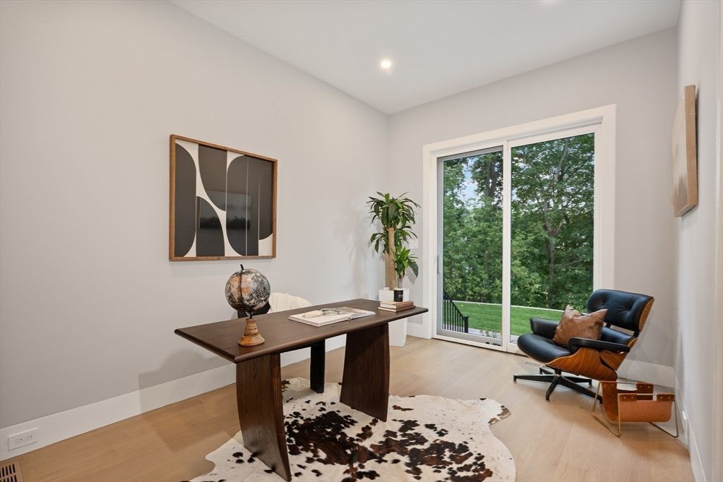 Home Office, Interior, Recessed Lighting, Wood Texture Flooring