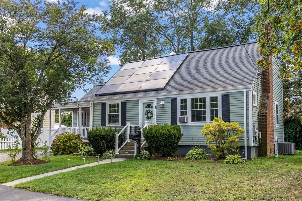 Backyard, Exterior, Facade, Solar Panels, Cape Cod