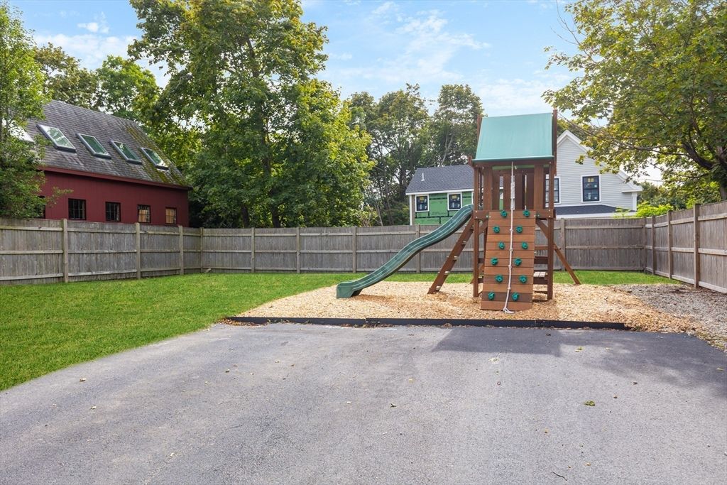 Backyard, Exterior, Playground