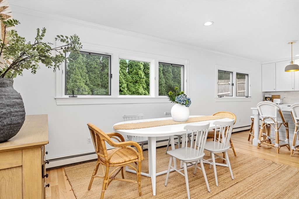 Dining room, Interior, Pendant Lights, Recessed Lighting, Wood Texture Flooring