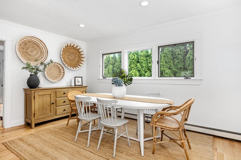 Dining room, Interior, Recessed Lighting, Wood Texture Flooring