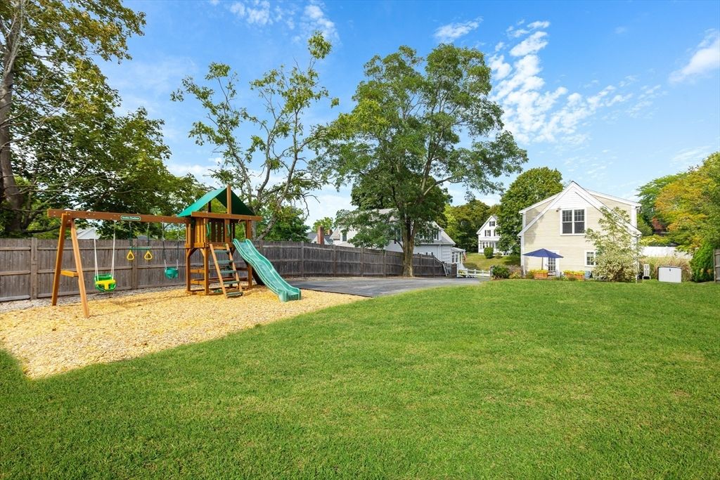 Backyard, Exterior, Playground
