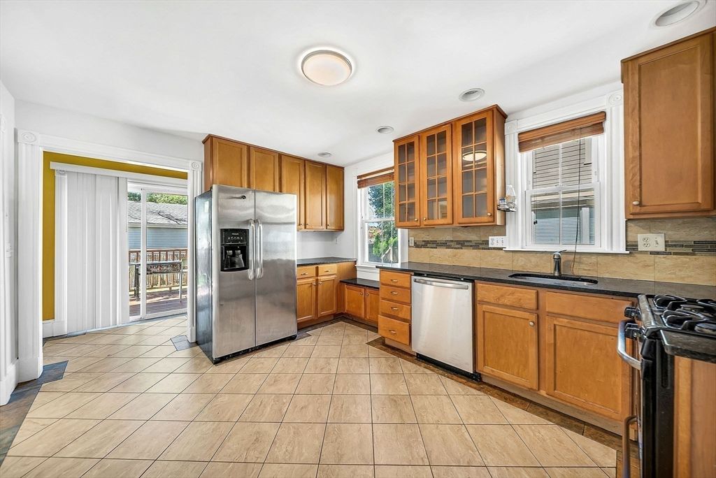 Interior, Kitchen, Recessed Lighting, Stainless Steel Appliances, Water