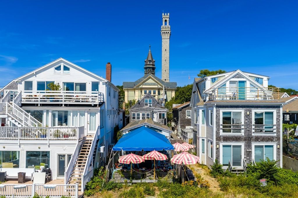 Exterior, Facade, Queen Anne Victorian