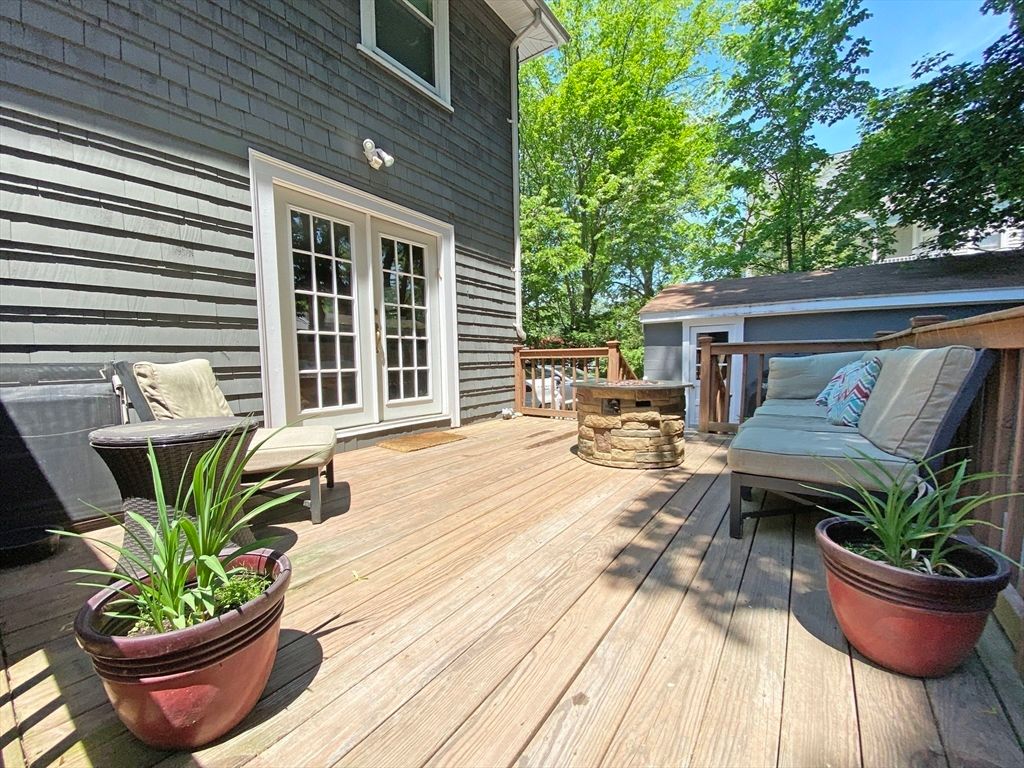 Exterior, Wood Texture Flooring