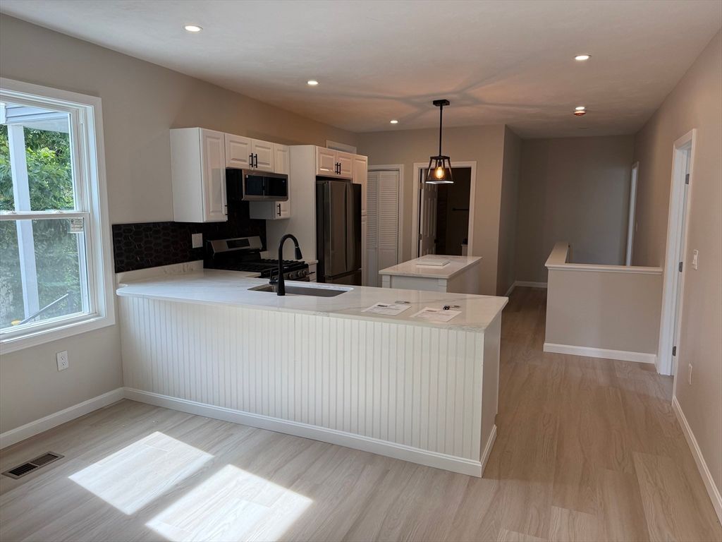 Interior, Kitchen, Pendant Lights, Recessed Lighting, Wood Texture Flooring