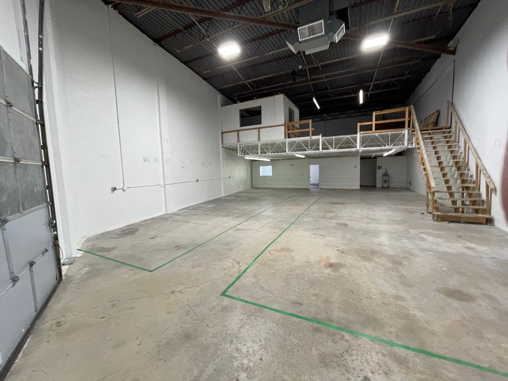 Garage, Interior, Recessed Lighting