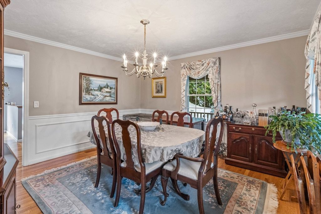Chandelier, Dining room, Interior, Wood Texture Flooring