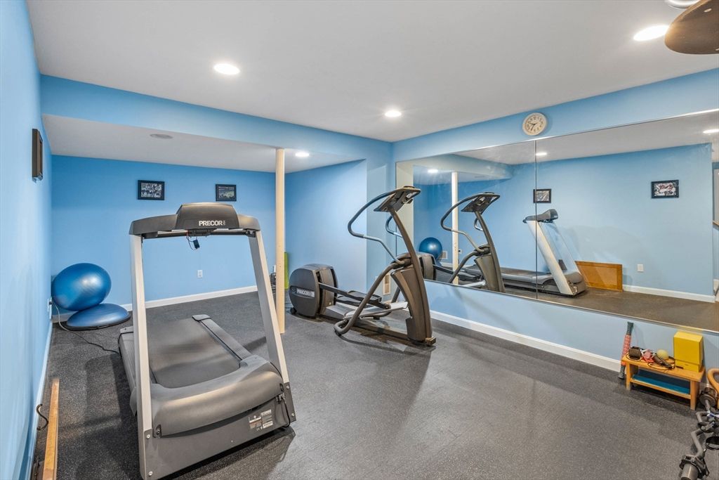 Fitness Equipment, Interior, Recessed Lighting