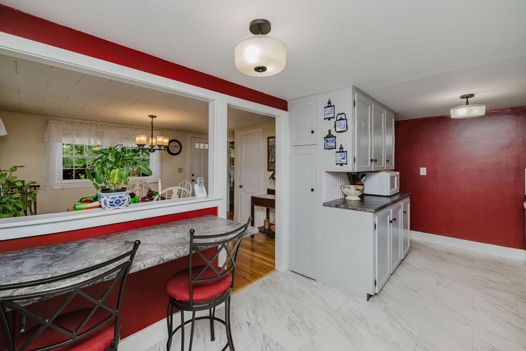 Chandelier, Interior, Kitchen, Marble