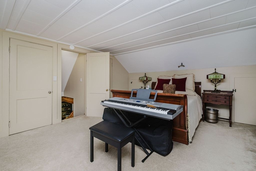 Bedroom, Interior, Piano