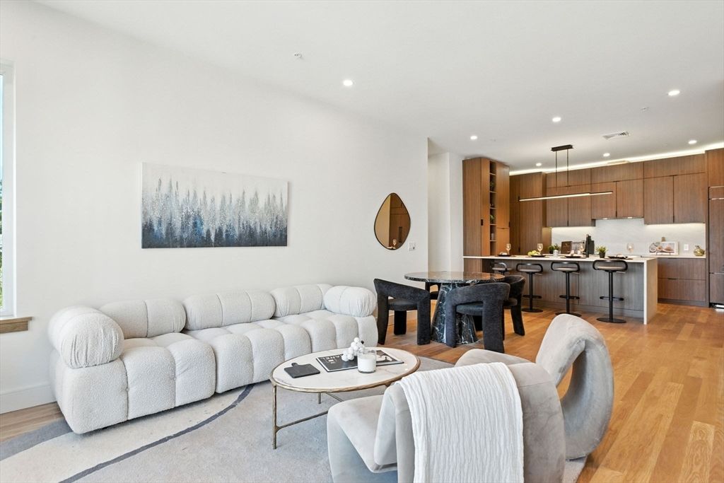 Dining room, Interior, Kitchen, Living room, Pendant Lights, Recessed Lighting, Wood Texture Flooring