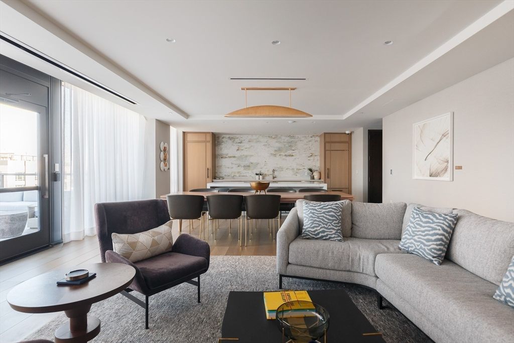 Dining room, Interior, Living room, Pendant Lights, Recessed Lighting, Wood Texture Flooring