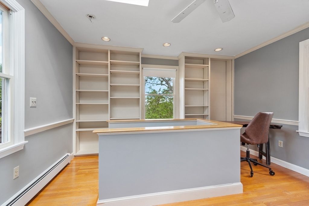 Home Office, Interior, Recessed Lighting, Walk-in Closets, Wood Texture Flooring