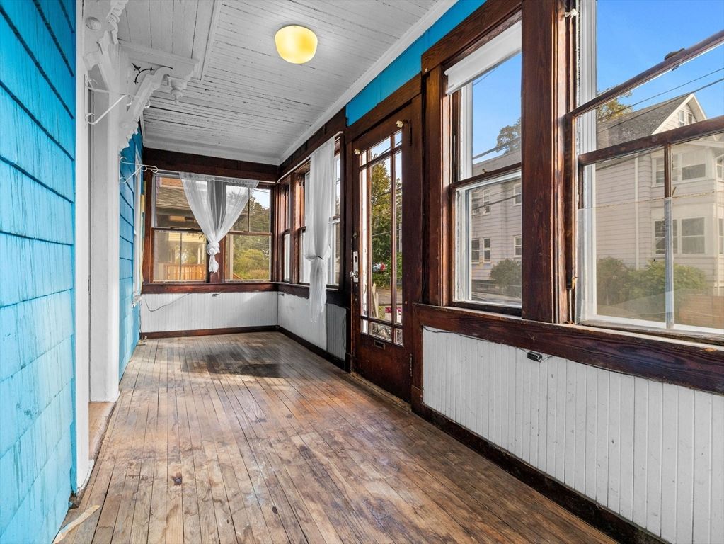Interior, Sun Room, Wood Texture Flooring