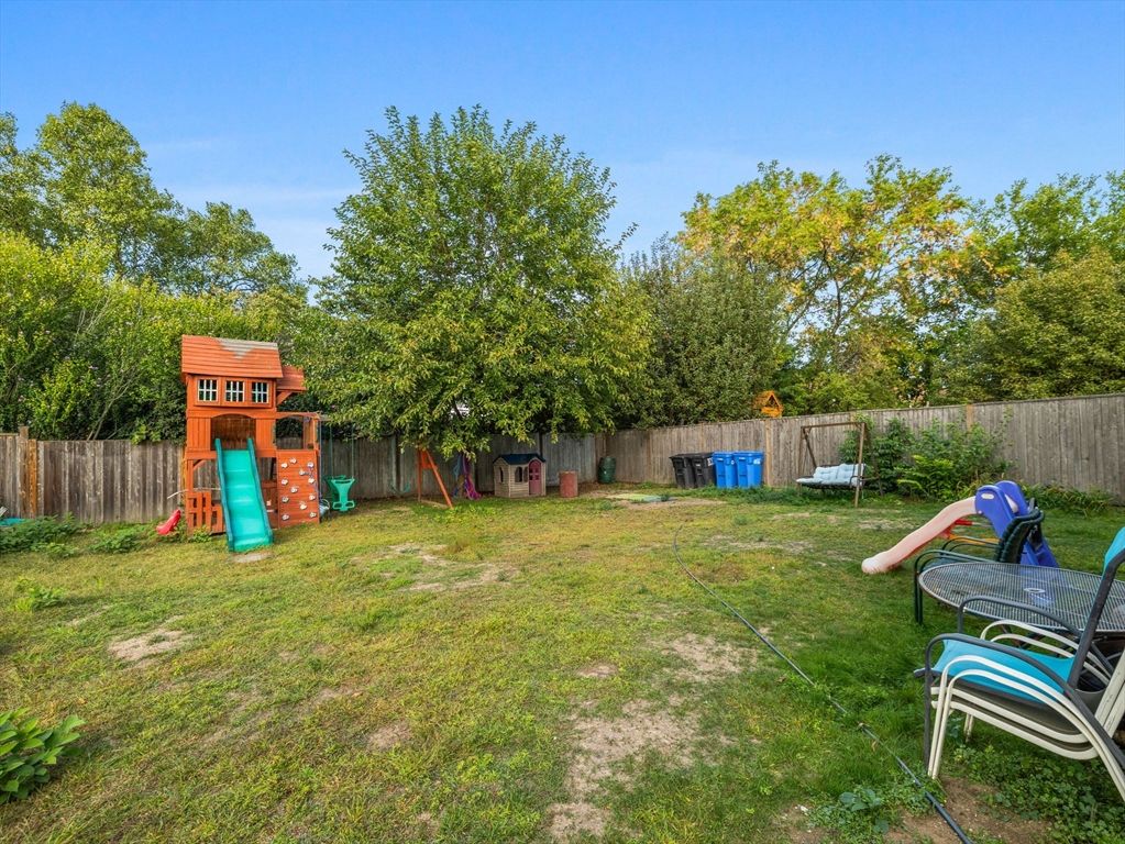 Backyard, Exterior, Playground