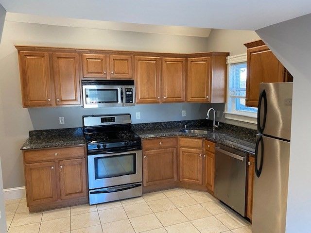 Interior, Kitchen, Stainless Steel Appliances