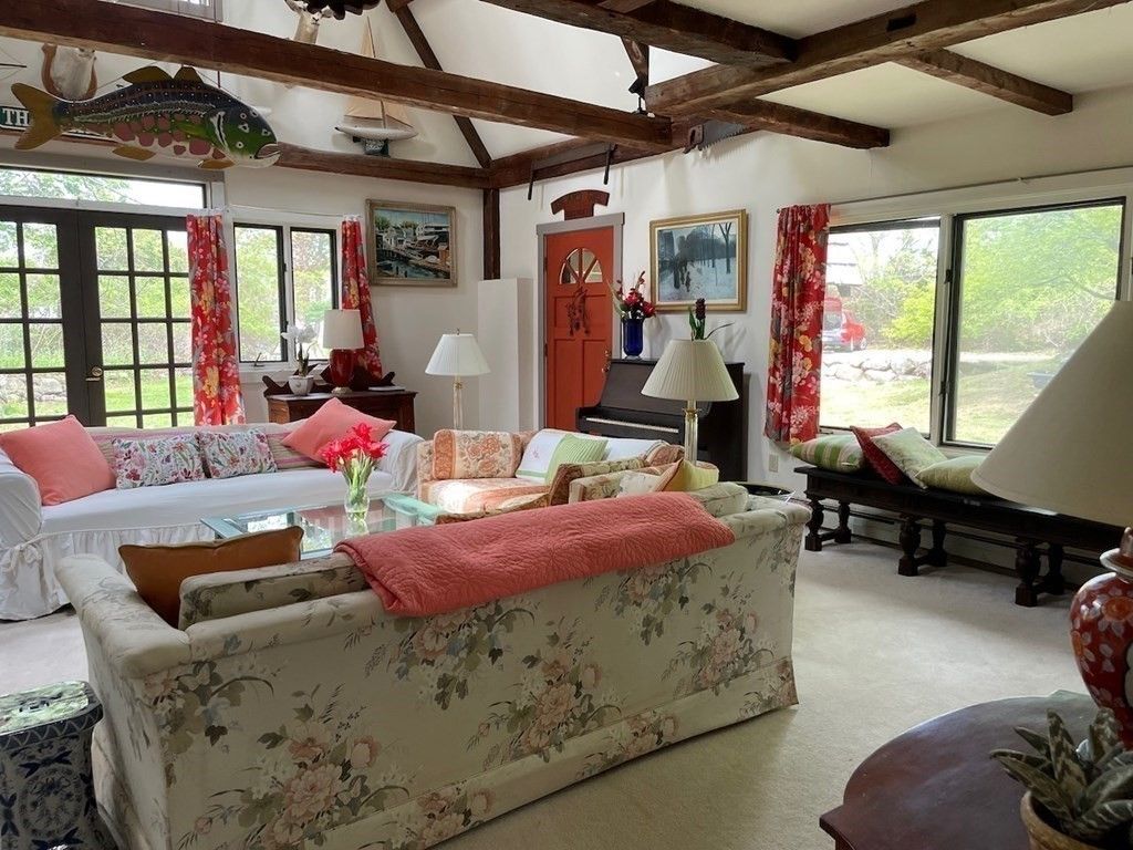 Interior, Living room, Wooden Beams