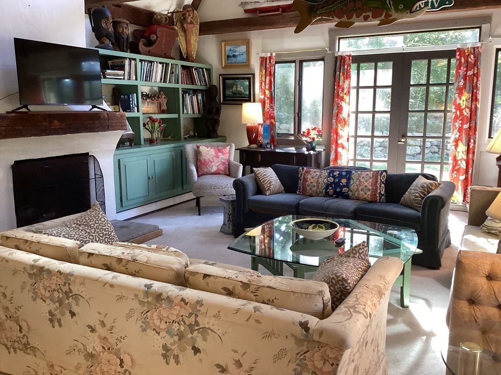 Interior, Living room, Wooden Beams