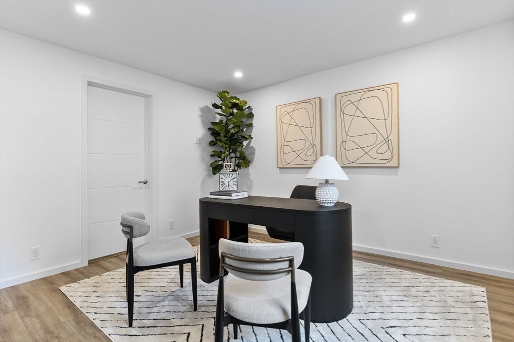 Home Office, Interior, Recessed Lighting, Wood Texture Flooring