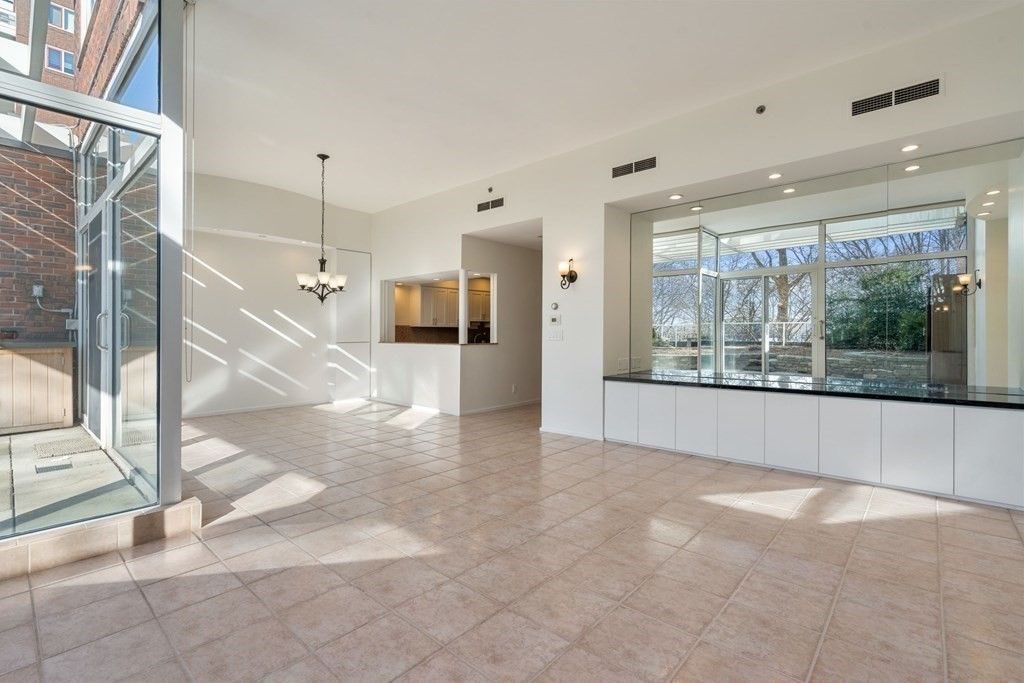 Chandelier, Empty room, Interior, Recessed Lighting