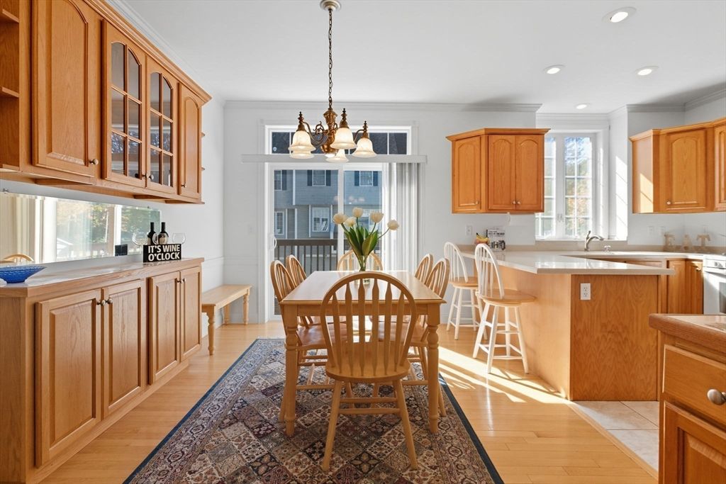 Chandelier, Dining room, Interior, Kitchen, Recessed Lighting, Wood Texture Flooring