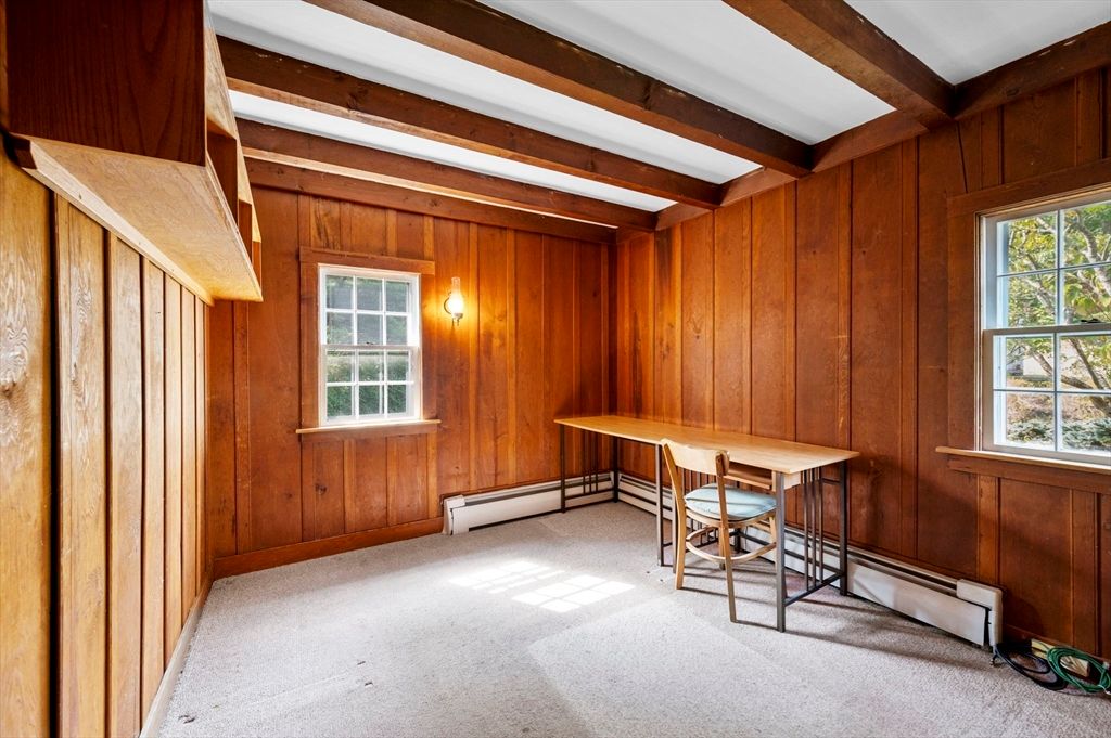Empty room, Interior, Wooden Beams, Wooden Walls
