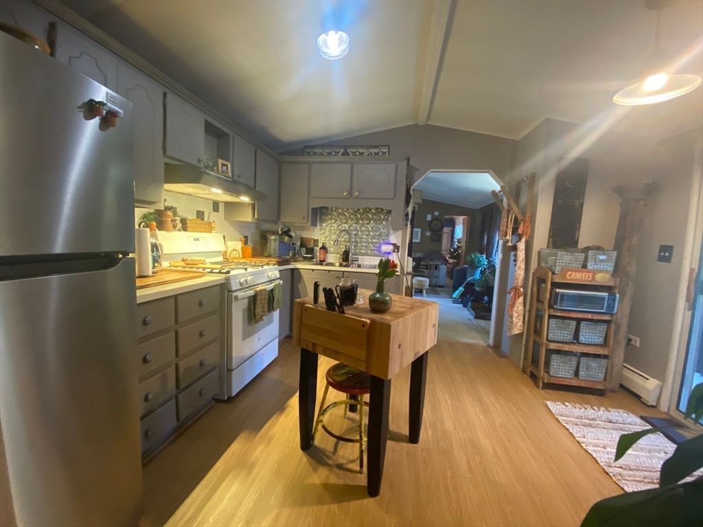 Interior, Kitchen, Recessed Lighting, Wood Texture Flooring