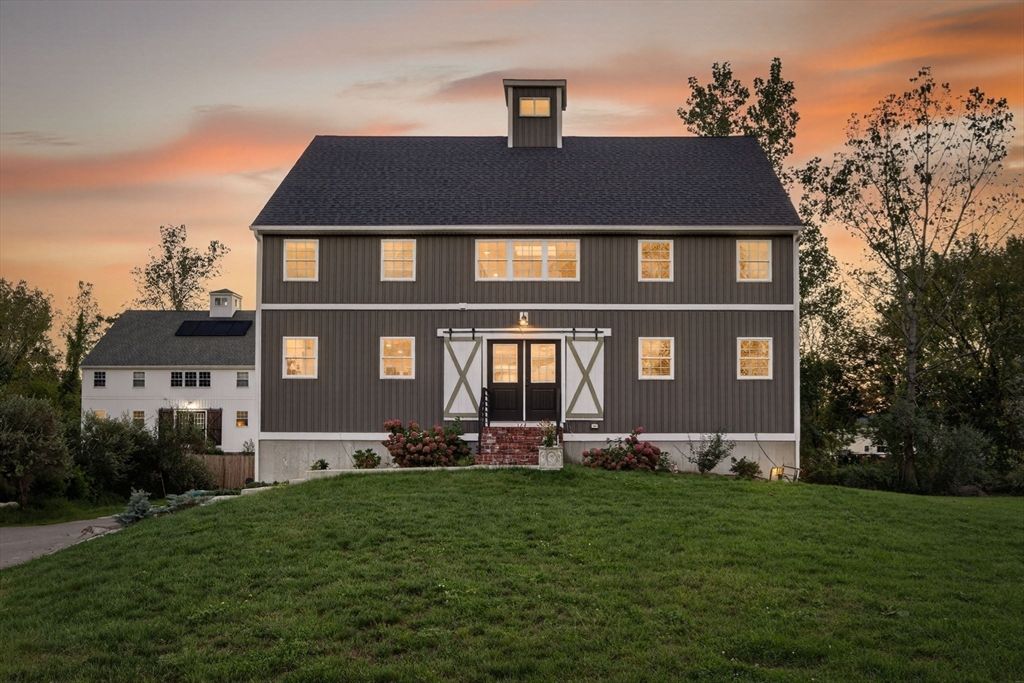 Backyard, Exterior, Facade, Georgian