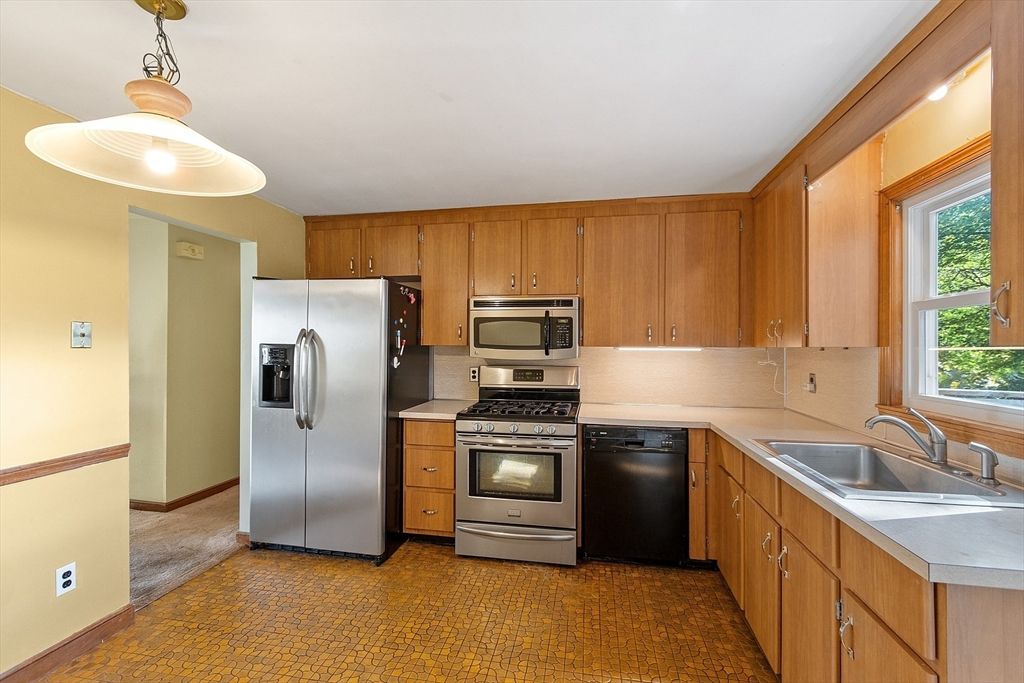 Interior, Kitchen, Stainless Steel Appliances