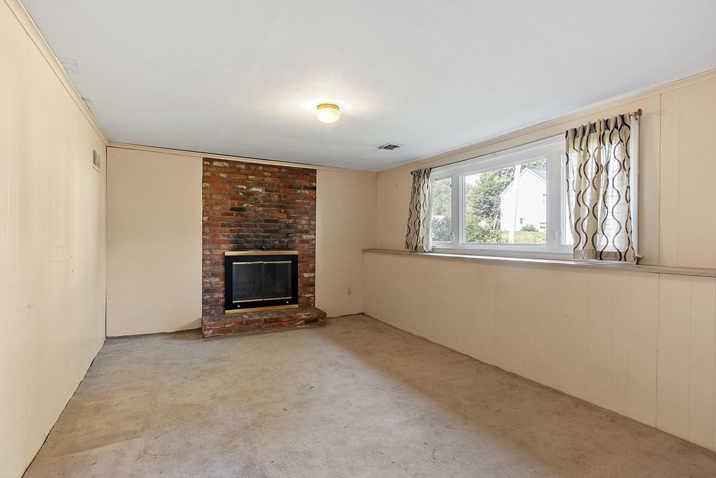 Empty room, Fireplace, Interior