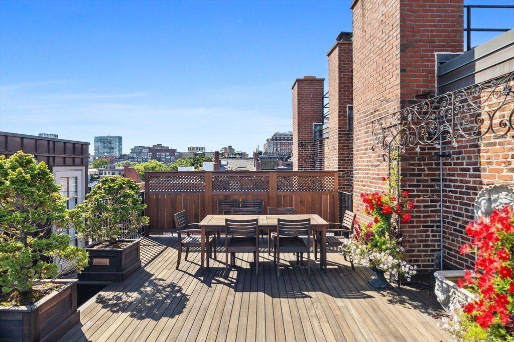 Exterior, Wood Texture Flooring