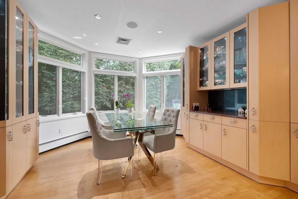 Dining room, Interior, Recessed Lighting, Wood Texture Flooring