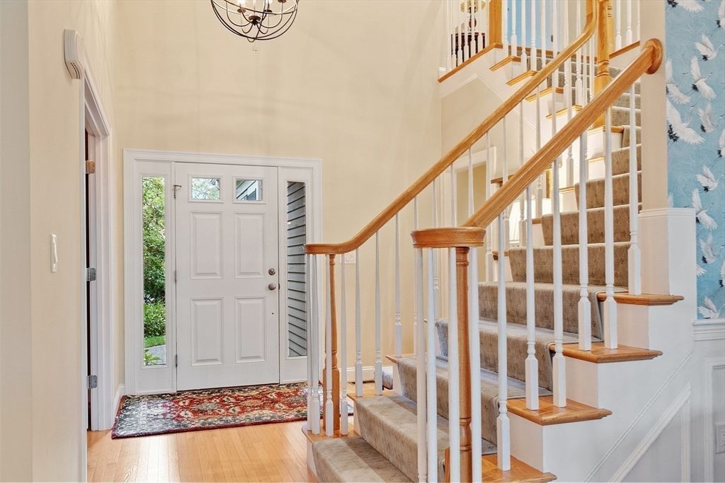 Chandelier, Interior, Wood Texture Flooring