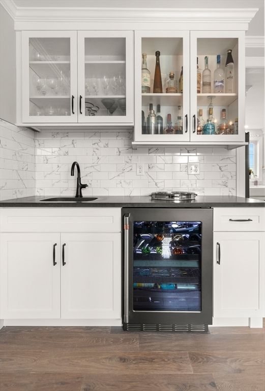 Interior, Kitchen, Marble Walls, Wood Texture Flooring