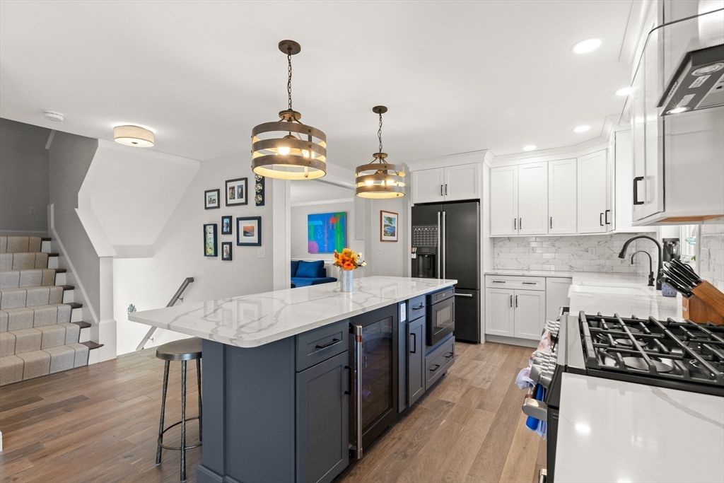 Interior, Kitchen, Pendant Lights, Recessed Lighting, Wood Texture Flooring