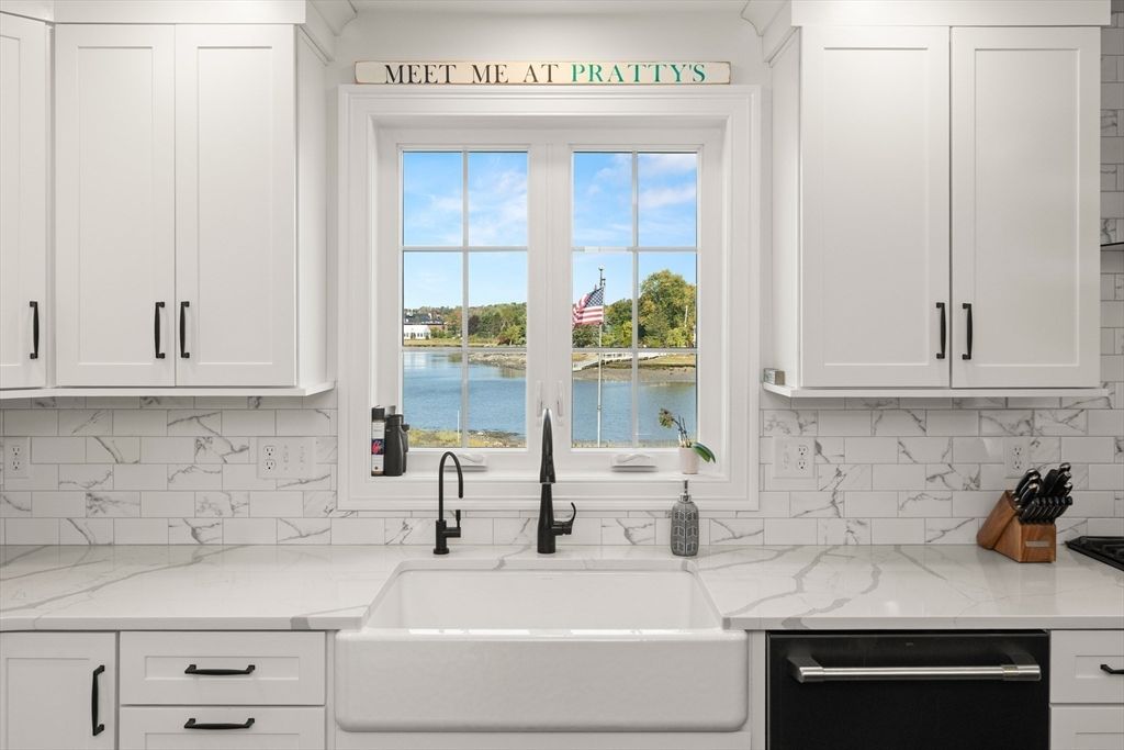 Interior, Kitchen, Marble Walls, Water