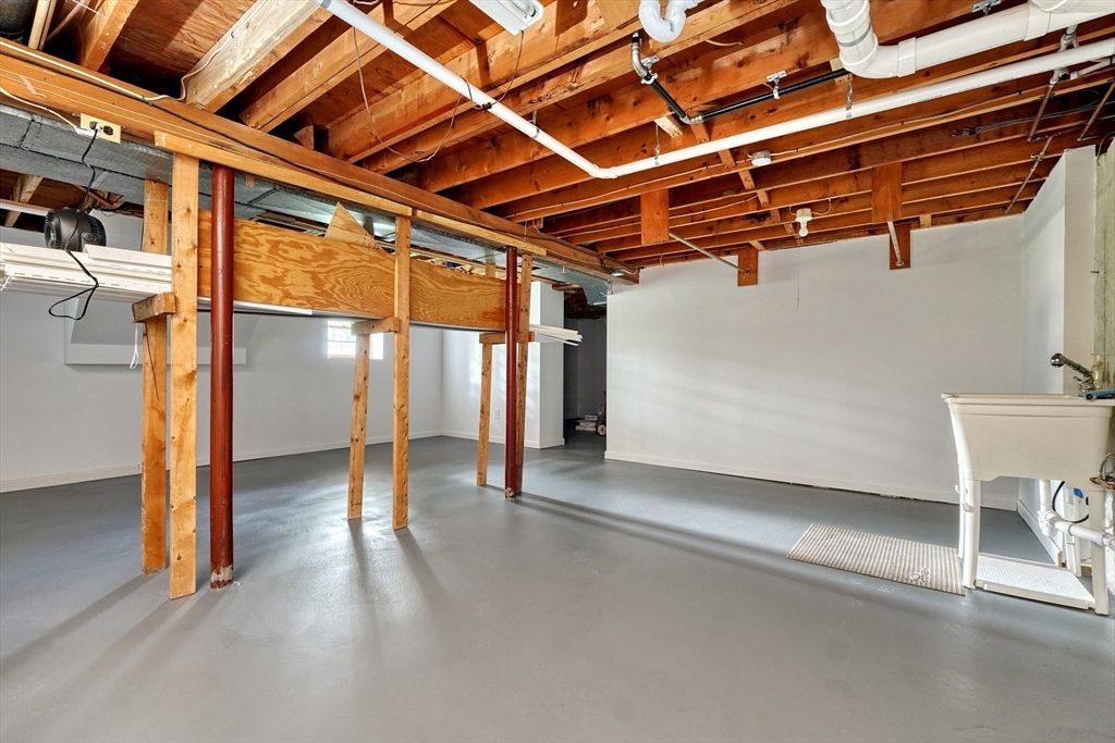 Garage, Interior, Wooden Beams, Wooden Ceilings