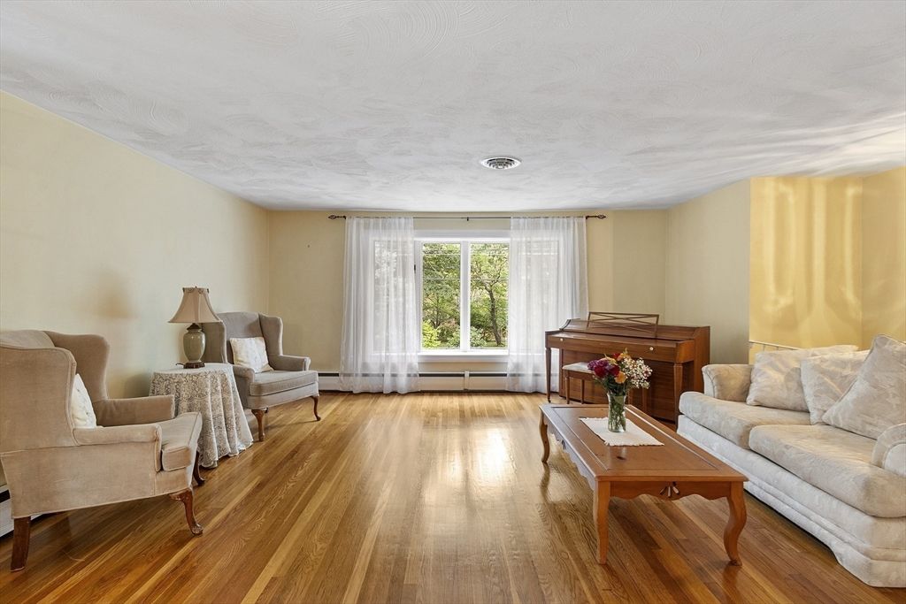 Interior, Living room, Piano, Wood Texture Flooring