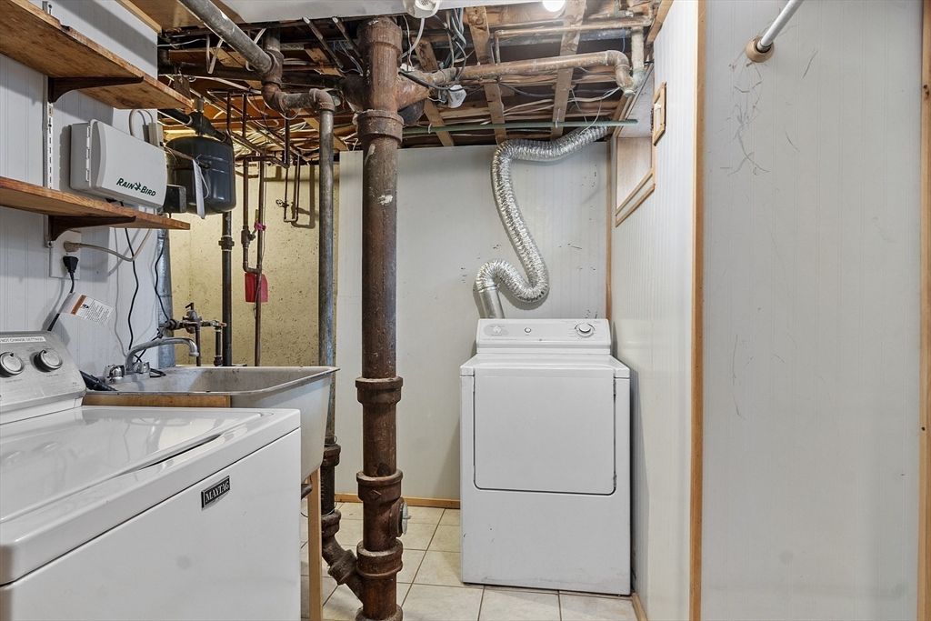 Interior, Utility Closets, Washer