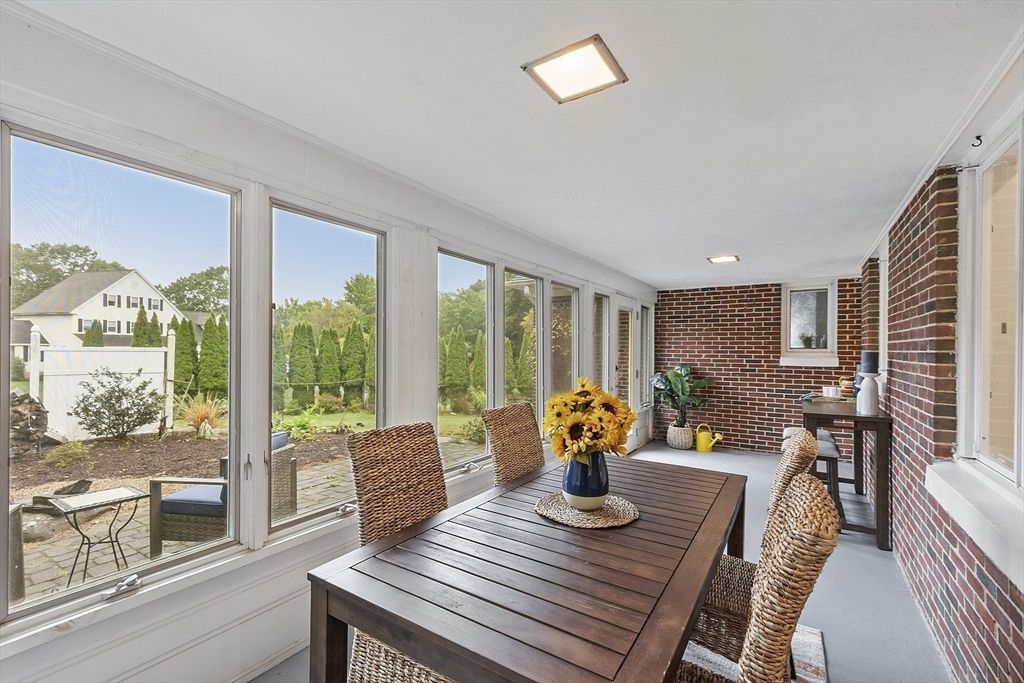 Dining room, Interior, Recessed Lighting, Stone Walls